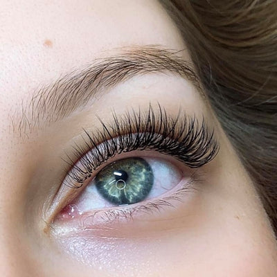 Top 3 Techniques for isolating and applying lash extensions to natural lashes without causing damage